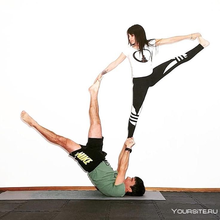 Акробатические элементы для двоих легкие йога для детей