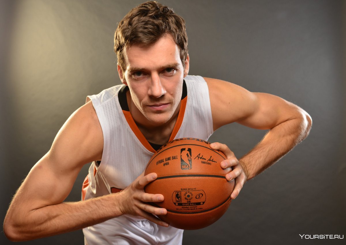 Ян Соболев баскетболист