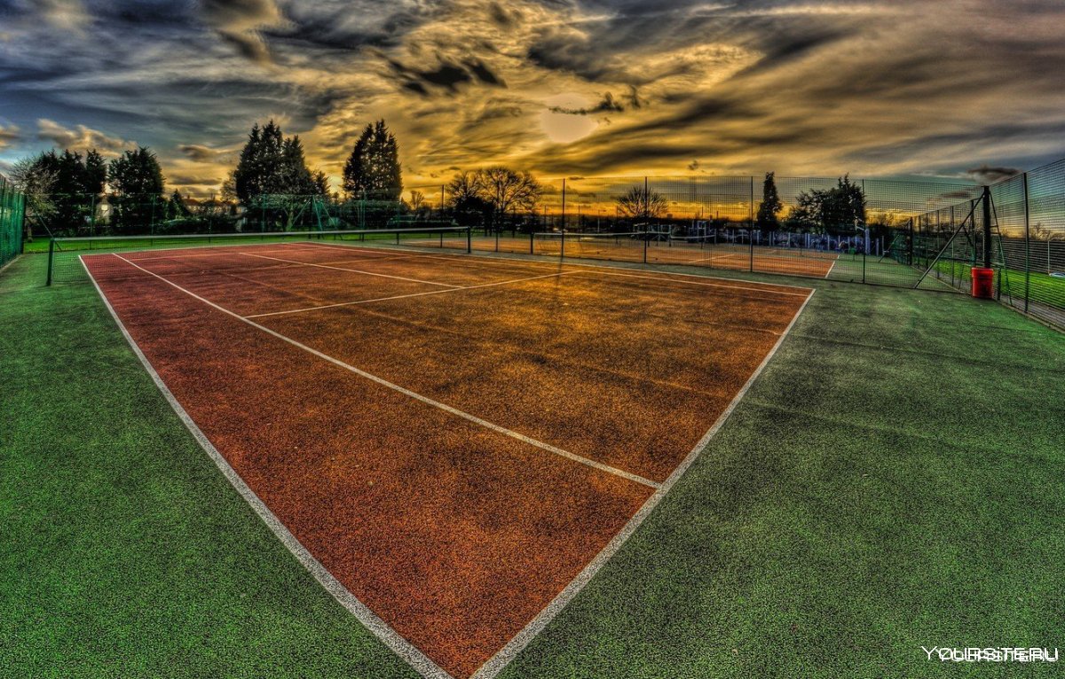Агаларов теннисный корт