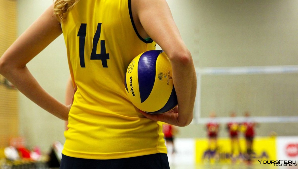 Профессиональные волейболистки с ногтями