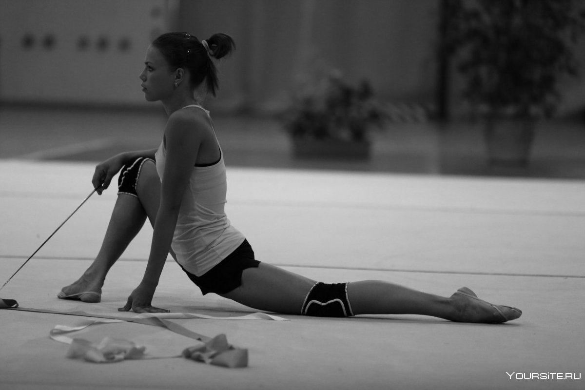 Кристина Смердова шпагат гимнастика