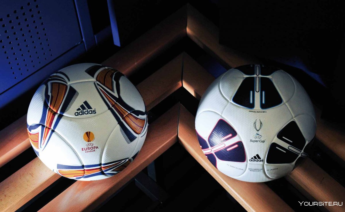 Мячи футбол Лиги чемпионов 2011