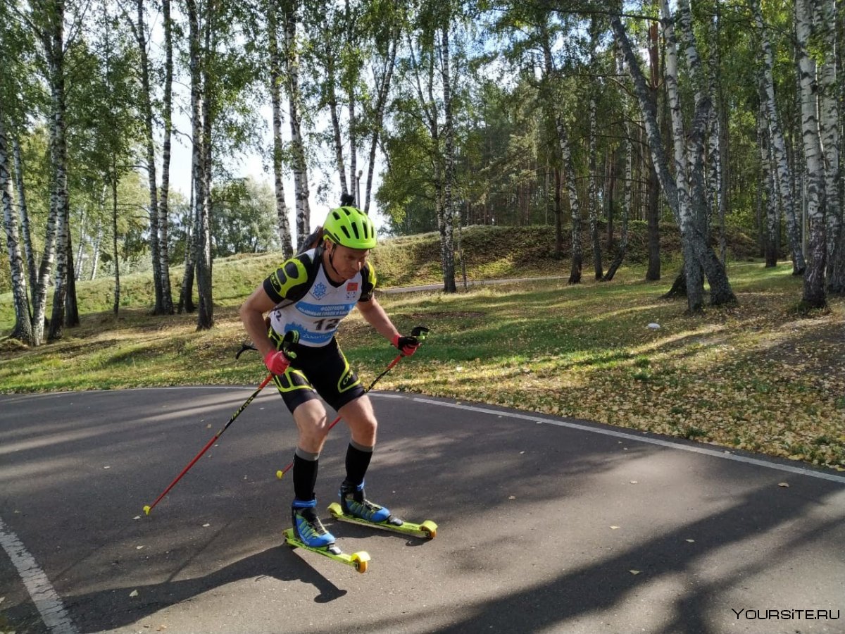 Вероника Кувардина летний биатлон на лыжероллерах