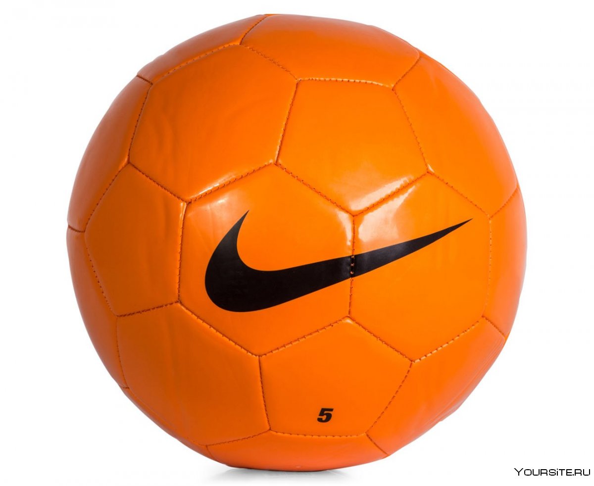 Футбольный мячик оранжевый