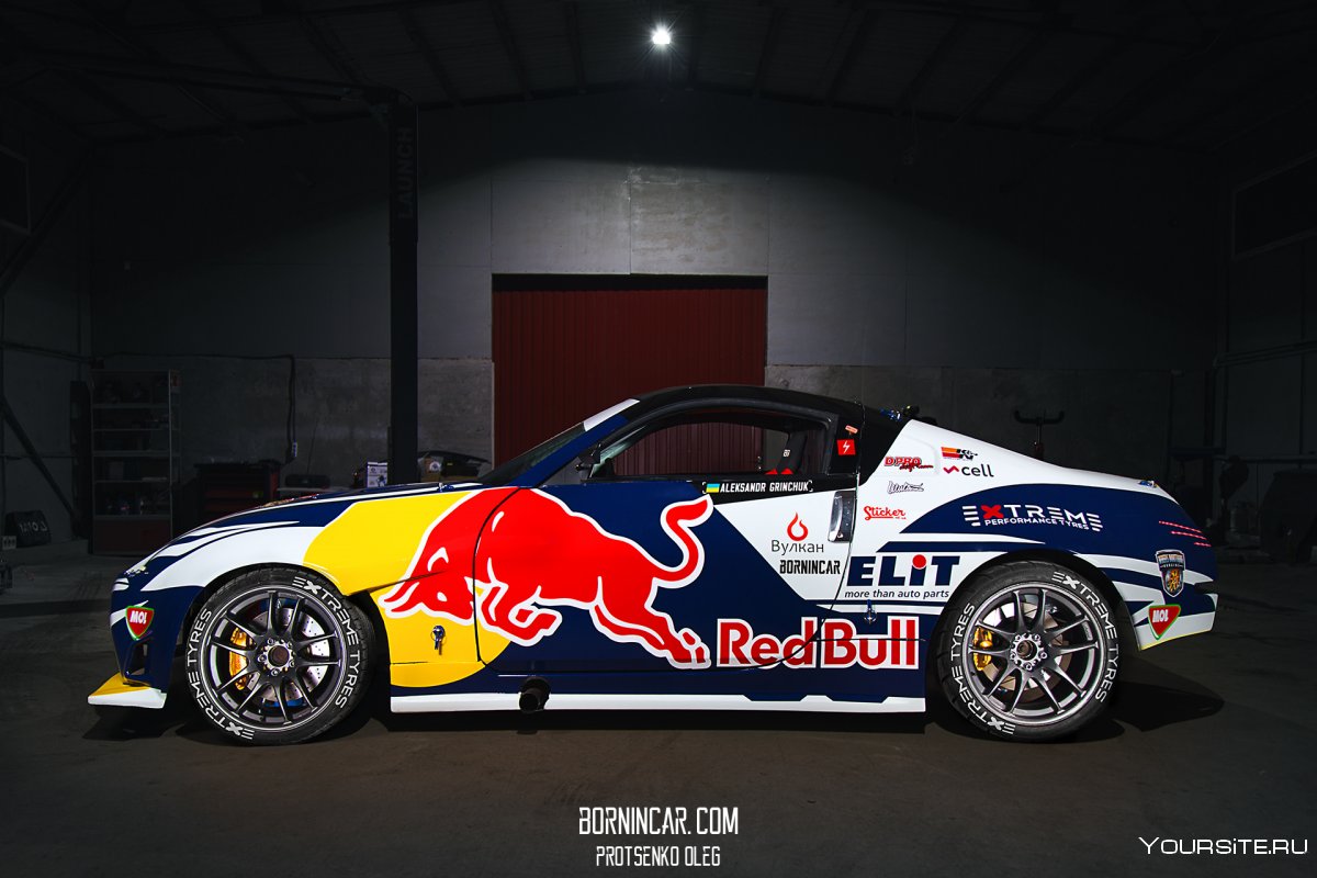 Nissan 350z Red bull