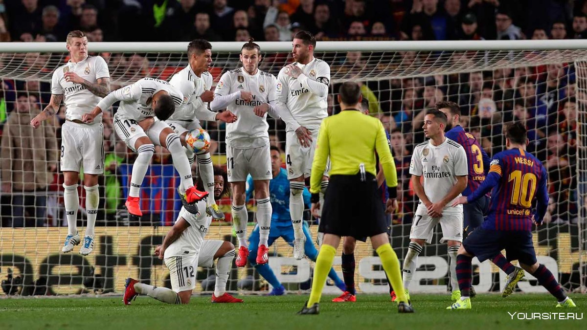 Стенка в футболе