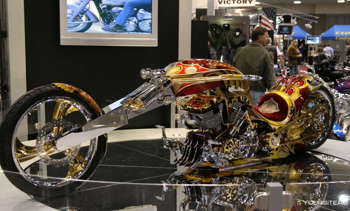 Yamaha Road Star BMS (золотой чоппер)