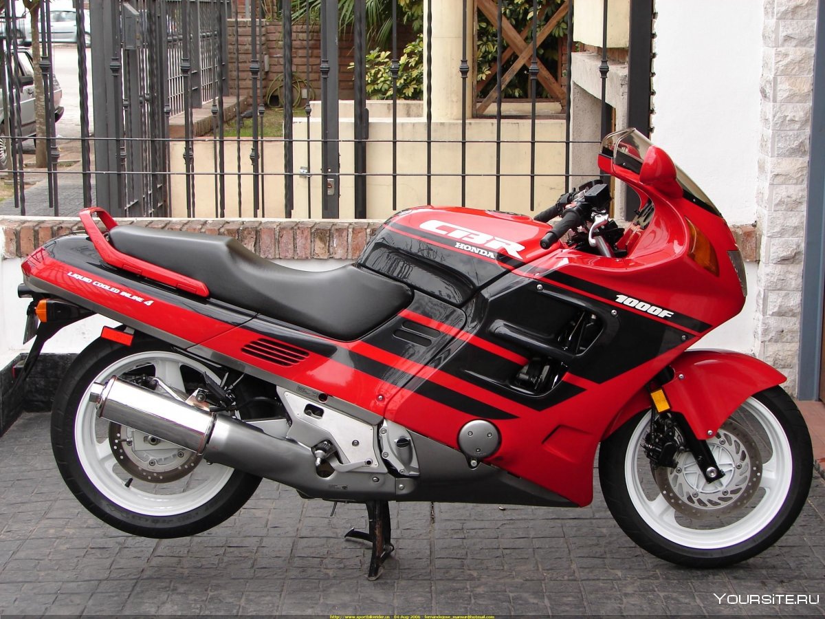 Спортбайк БМВ s1000rr