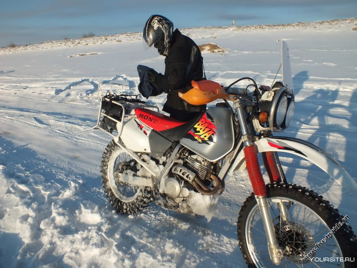Кроссовый мотоцикл зима