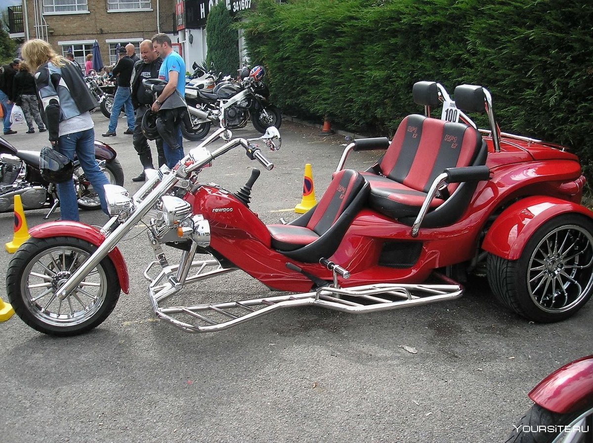 Трицикл Harley Davidson чоппер