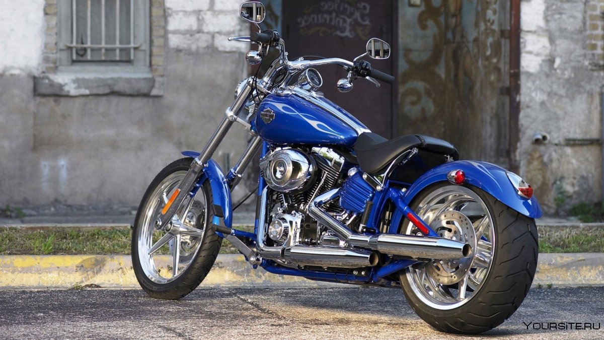 Мотоцикл Harley Davidson чоппер