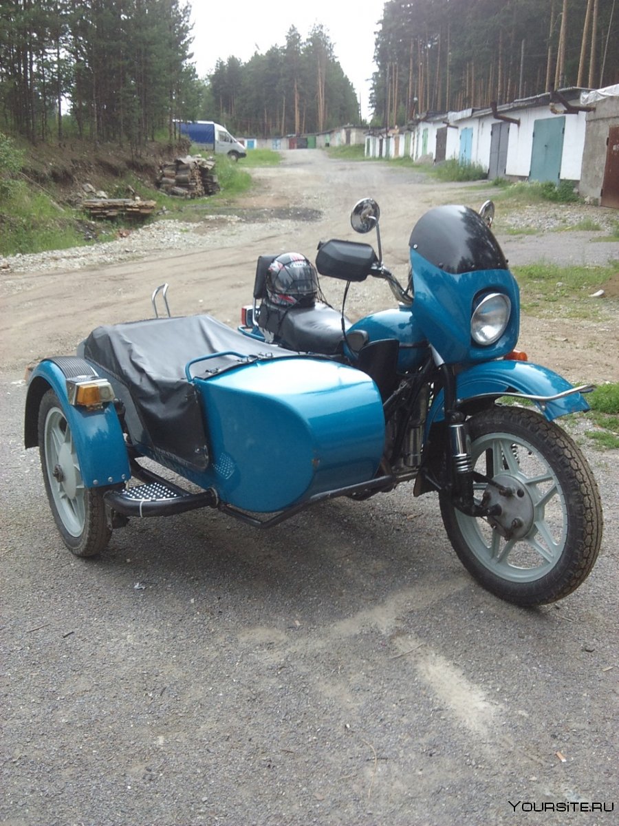 R16 на мотоцикл Урал