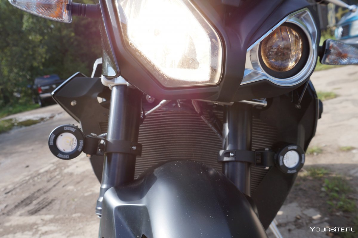 Доп свет на мотоцикл fgr1300 HELLA