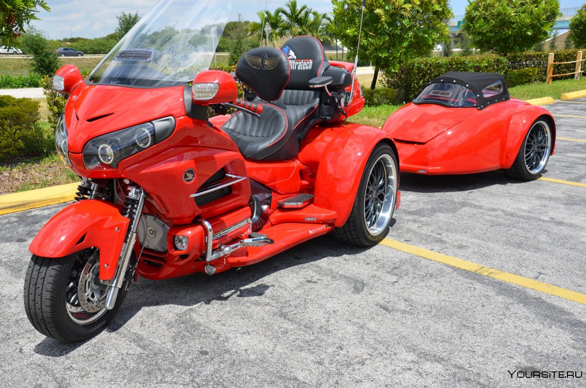 Трицикл красный Харлей