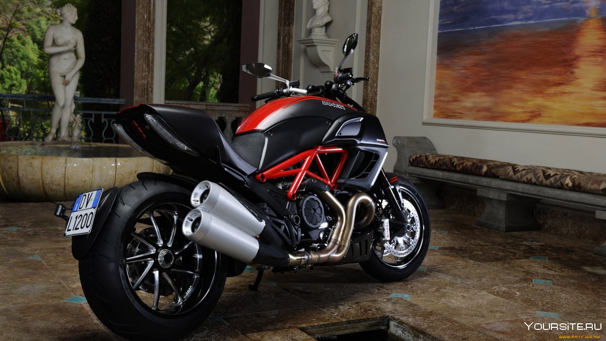 Ducati Diavel электромотоцикл