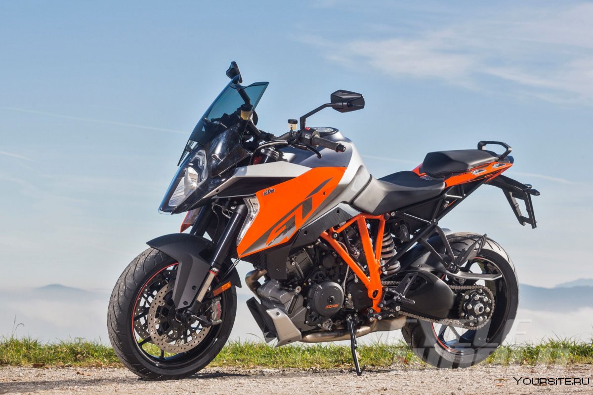 Мотоцикл KTM 1290 super Duke gt