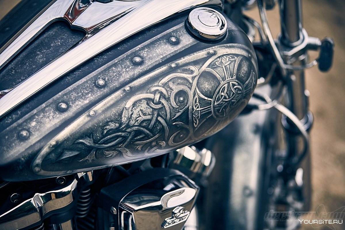 Надписи на Баках мотоциклов