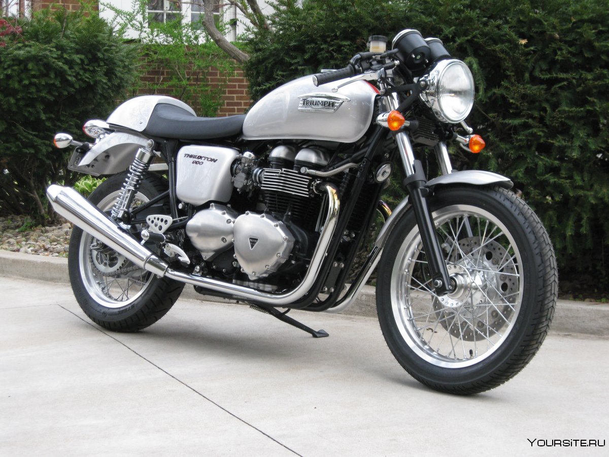 Мотоцикл Триумф 950