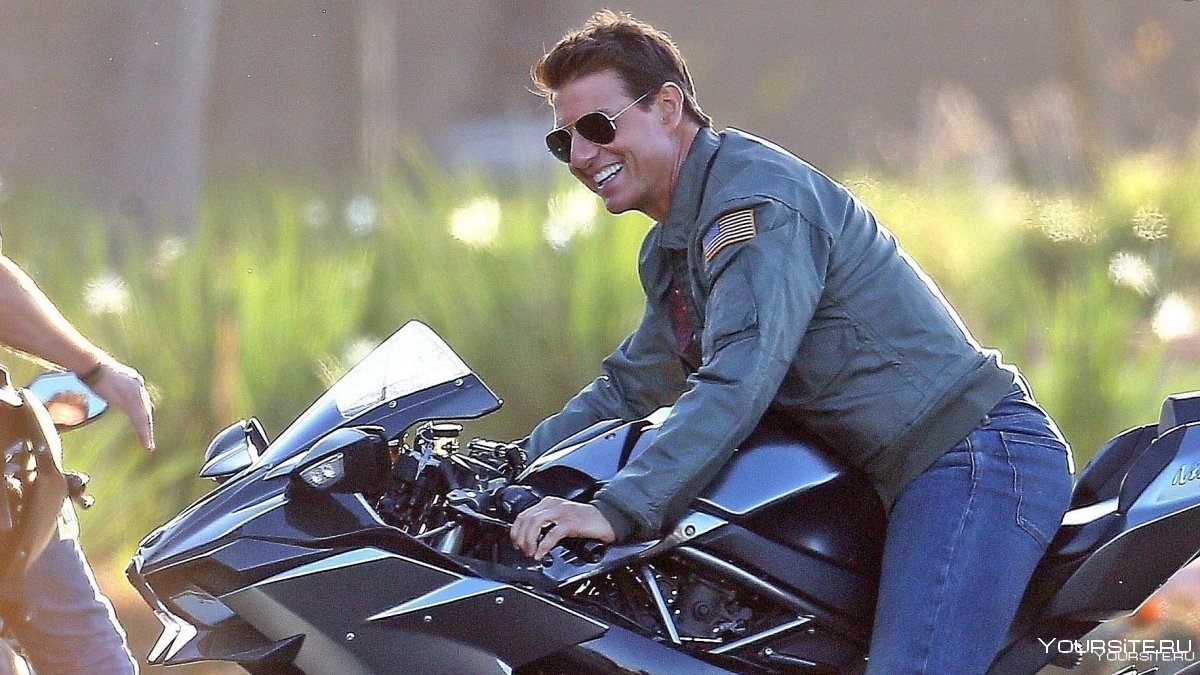 Top Gun Maverick Tom Cruise 2020