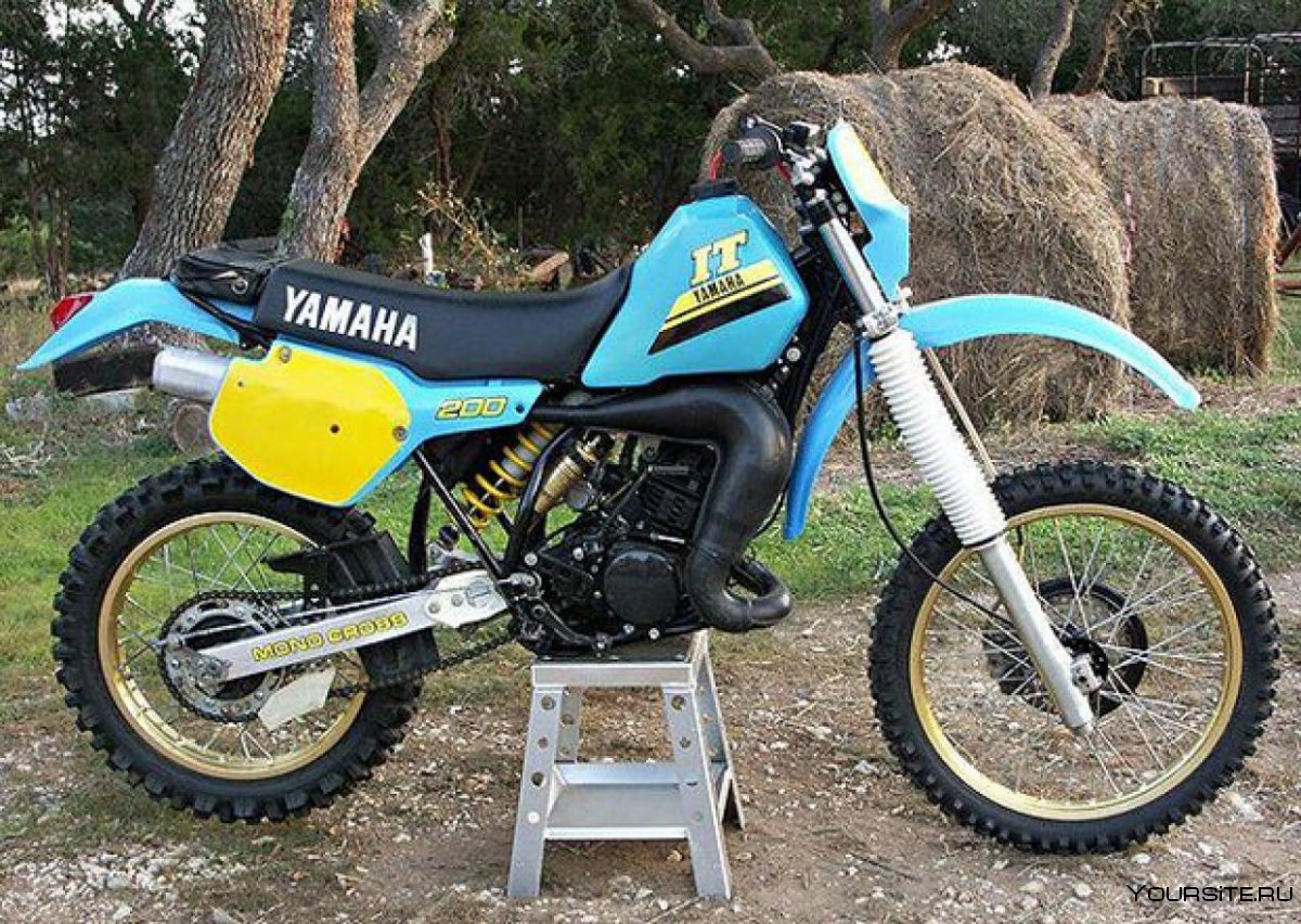 Ямаха yz200