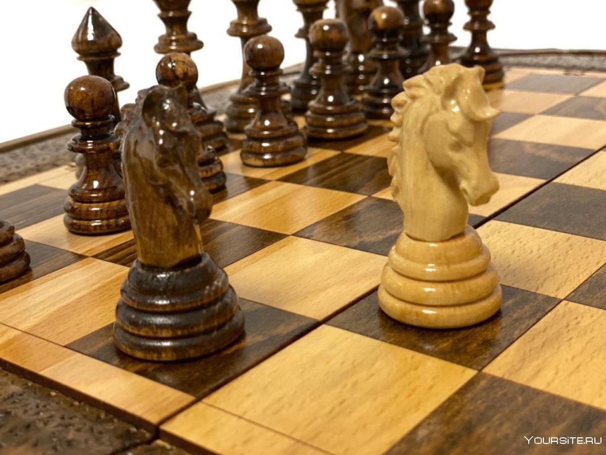 Резные шахматы черная пешка