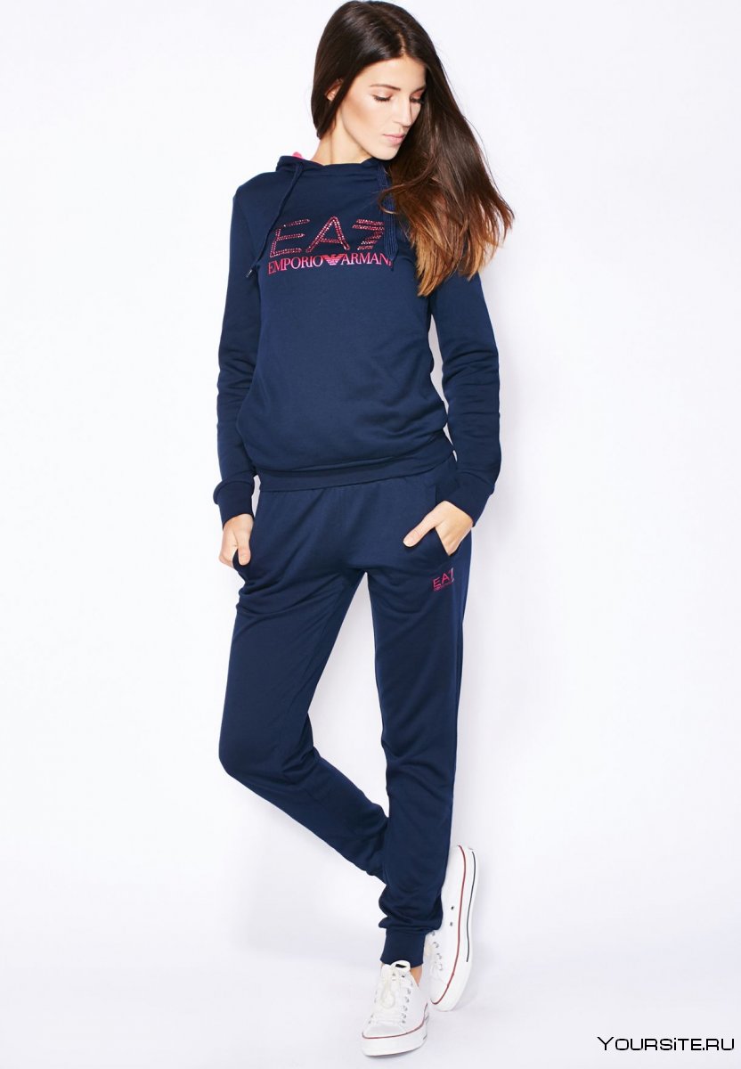 Armani Exchange костюм