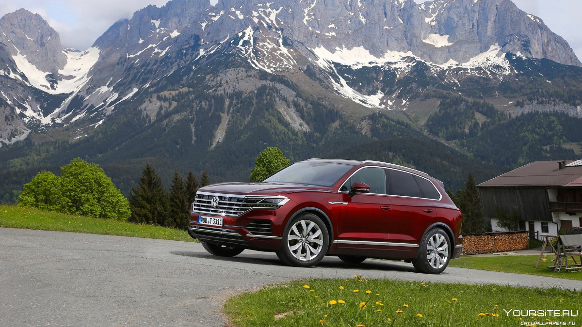 Volkswagen Touareg 2020 красный
