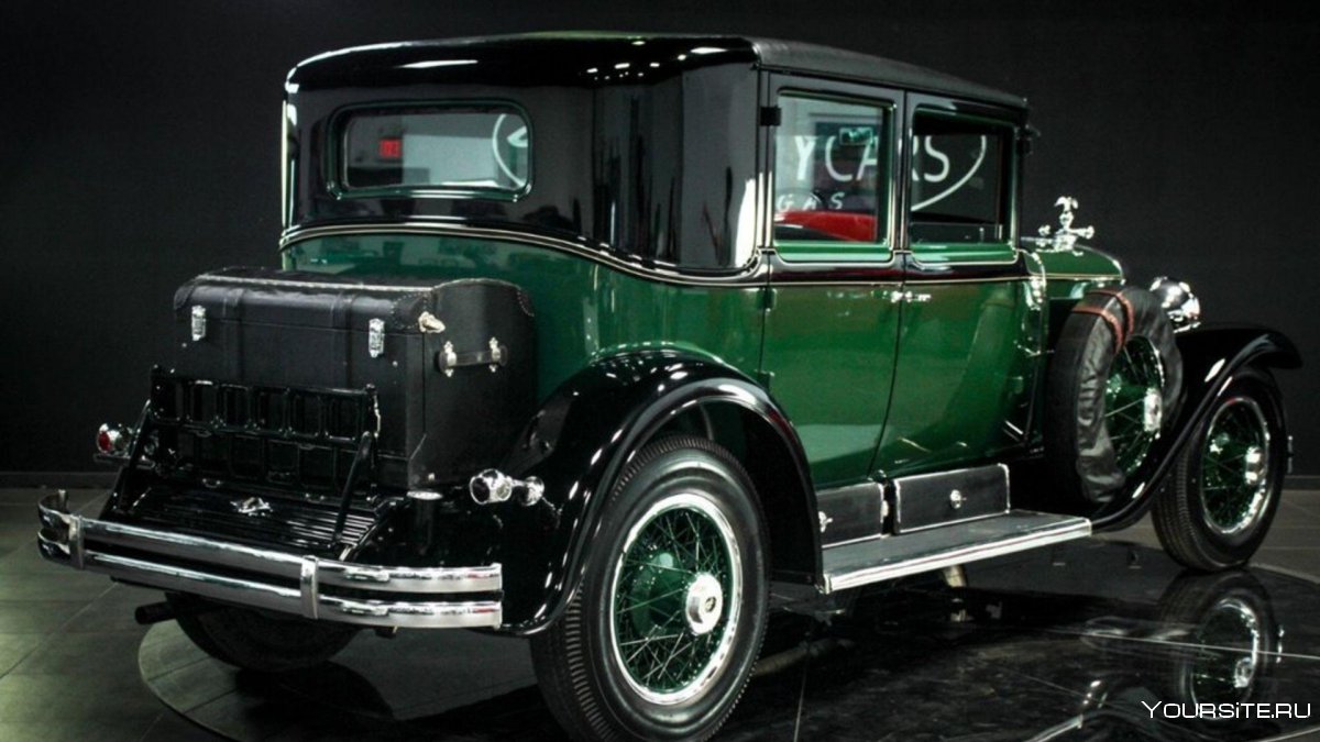 1928 Cadillac 341a Town sedan