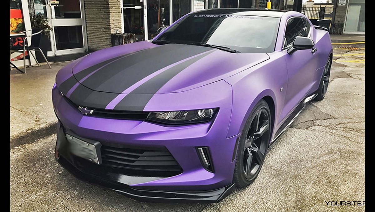 Chevrolet Camaro фиолетовая