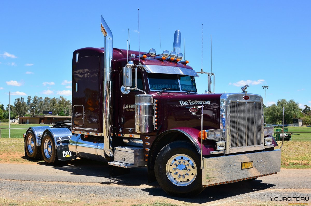 Американский грузовик Peterbilt