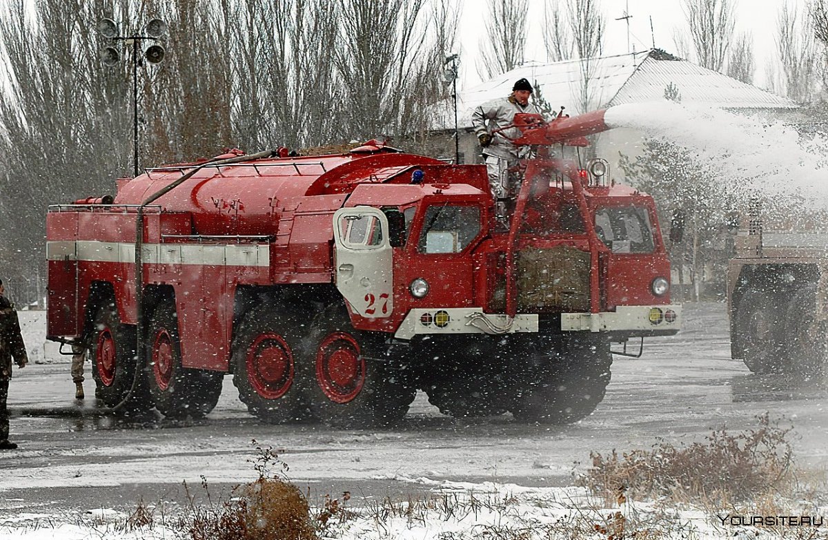 МАЗ-543 ураган пожарный