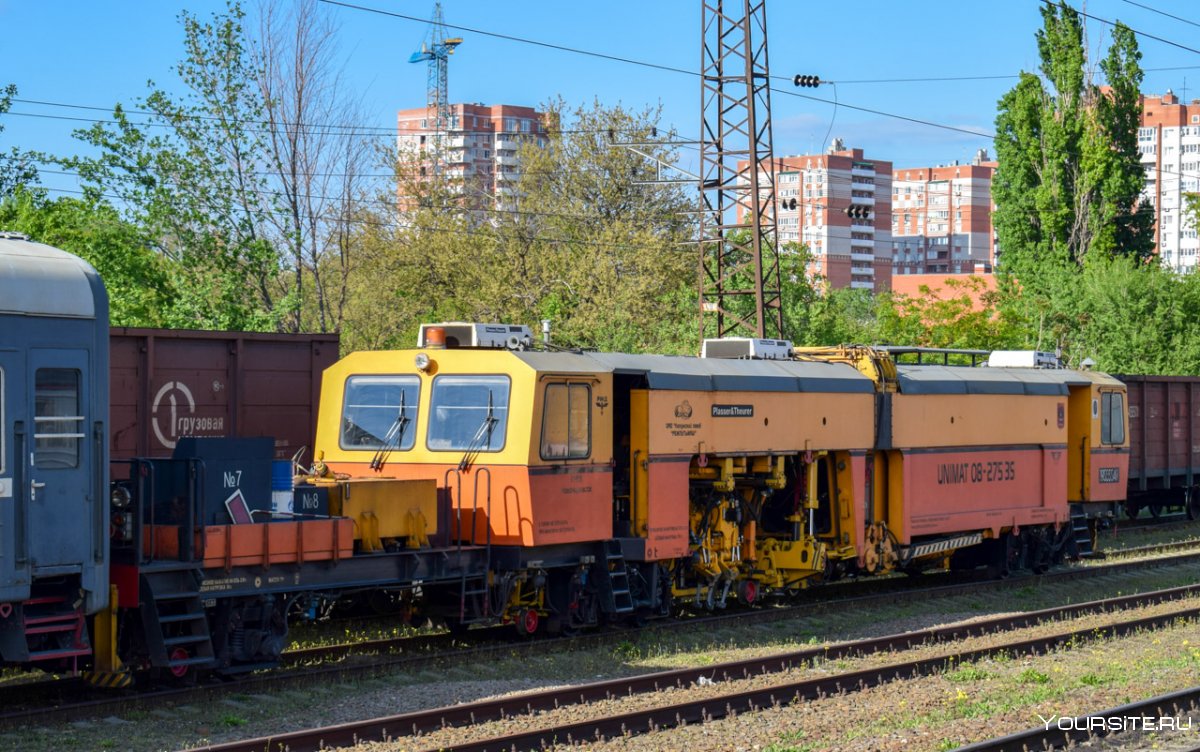 Выправочно - подбивочно-рихтовочная машина 08-275 Unimat 3 s