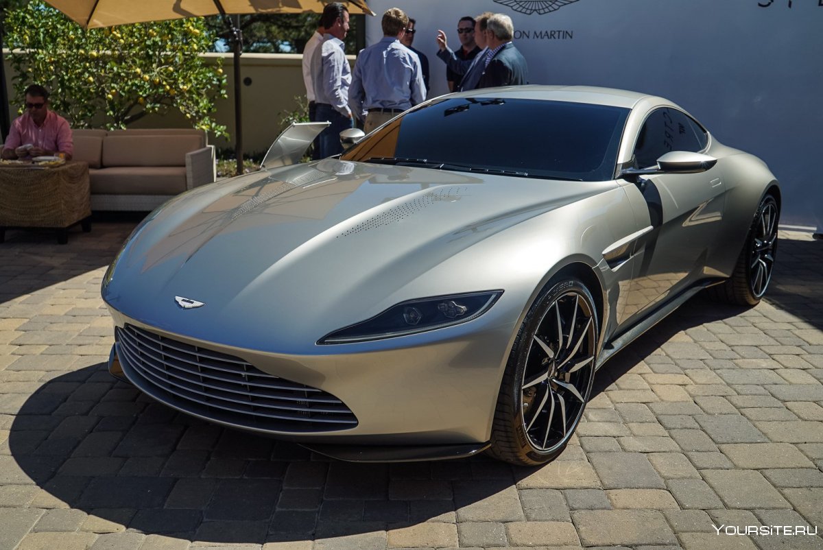 Aston Martin db10 2015