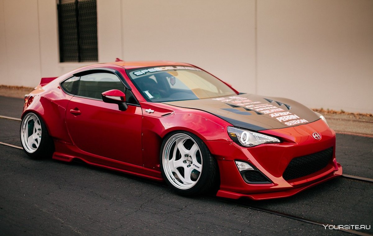 Машина Scion FRS