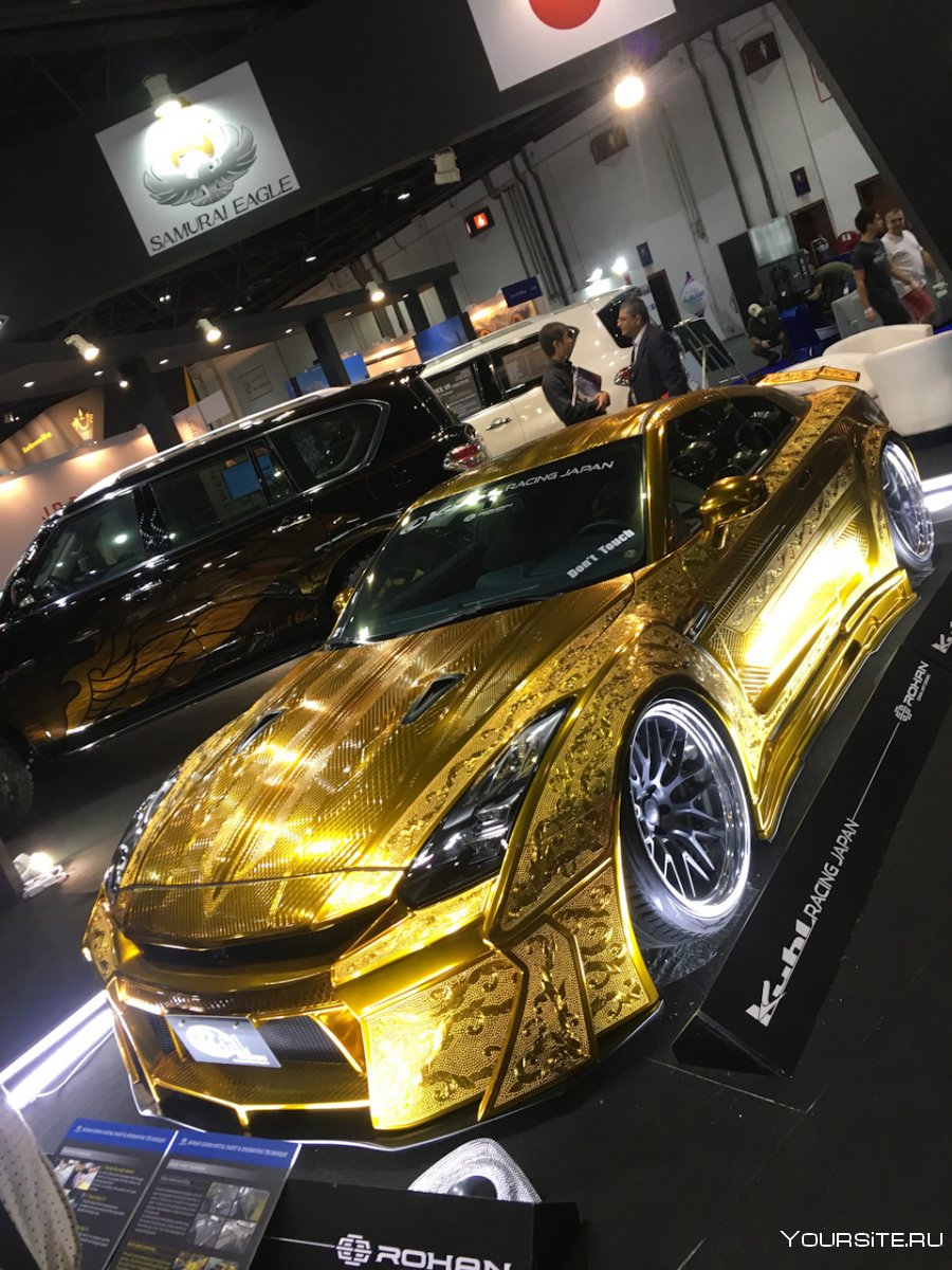 Машина из золота