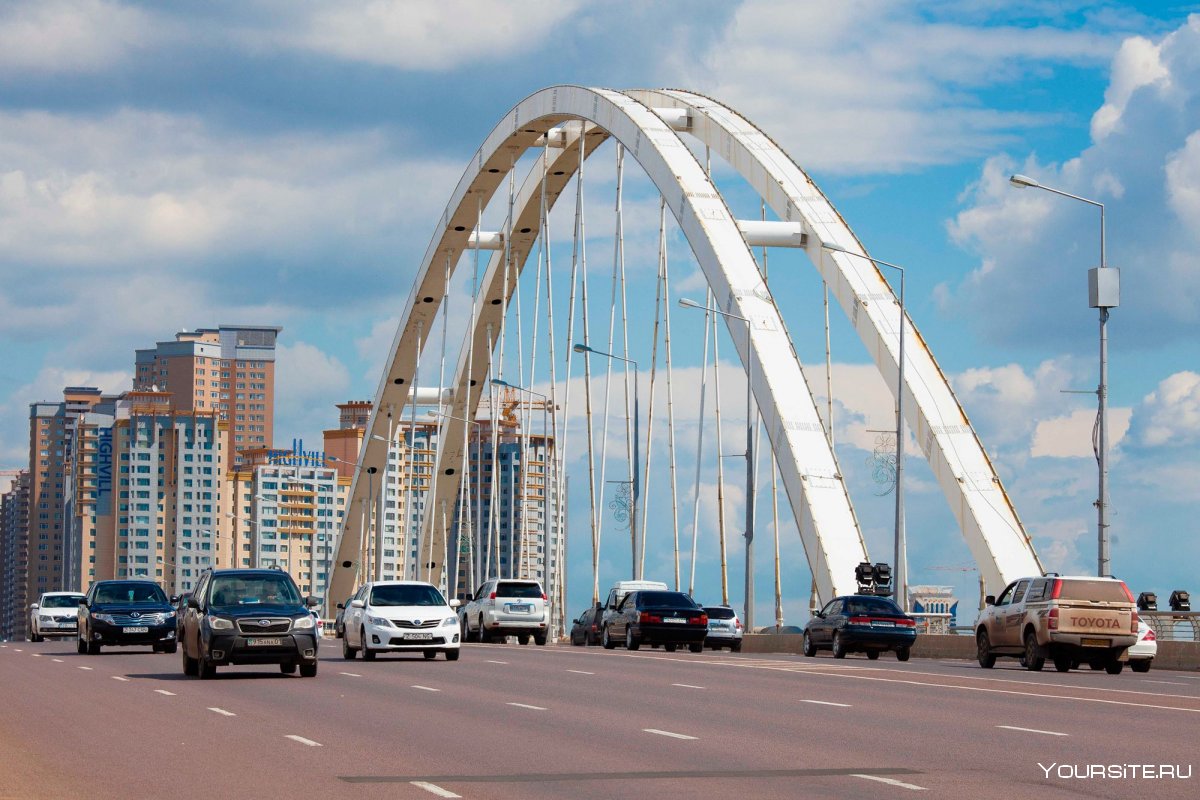 Астана улицы с машинами