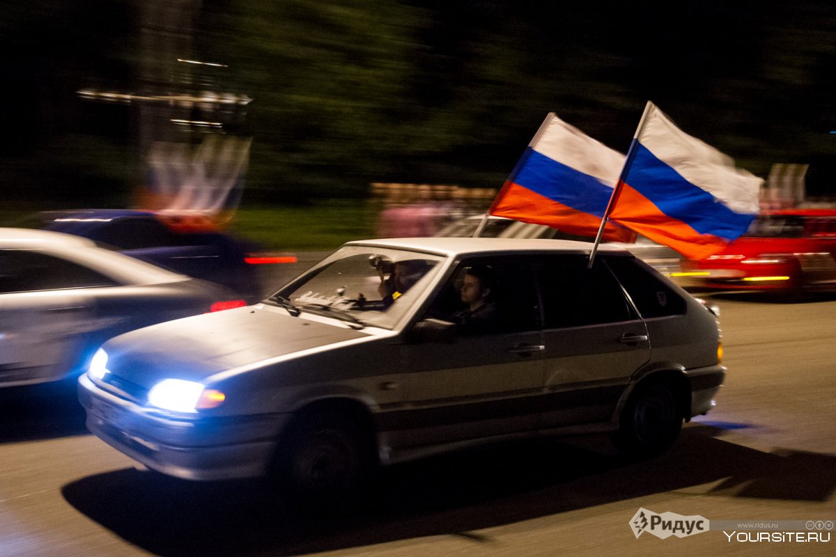 Флаг РФ на ВАЗ 2114