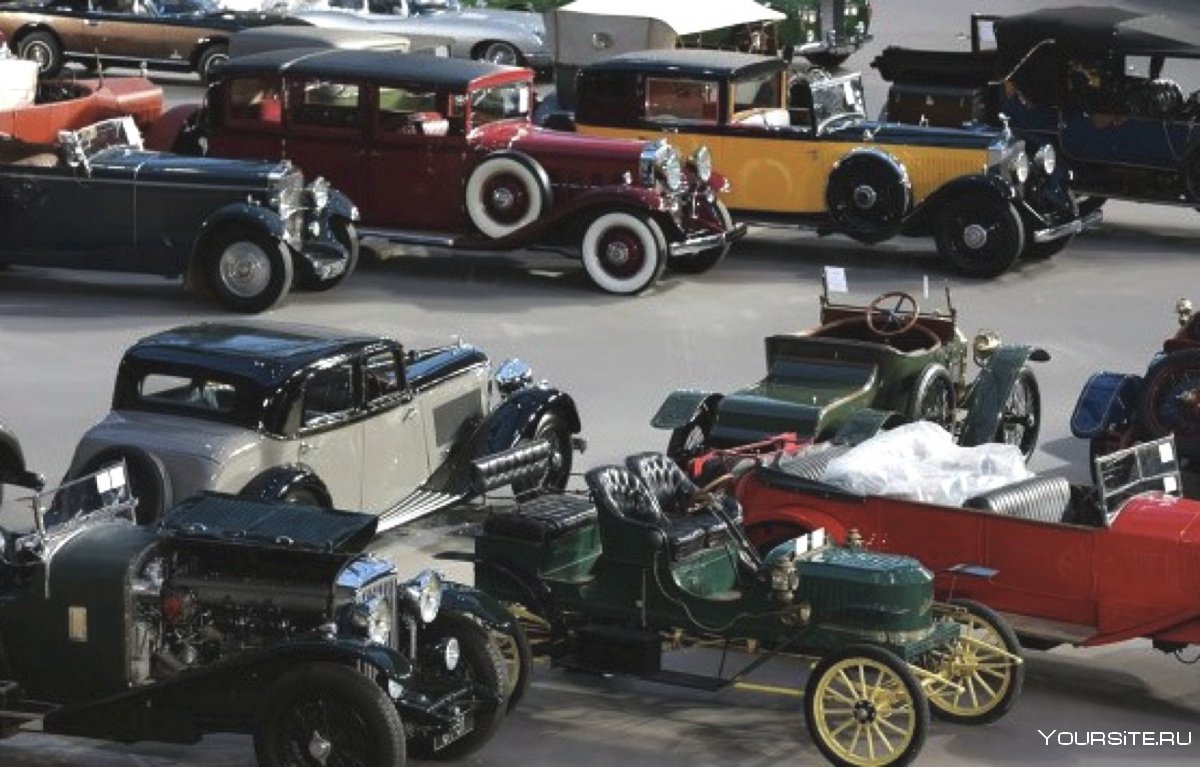 Коллекция старинных машин