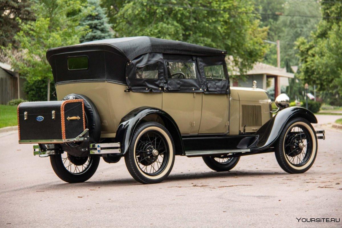 Ford v8 1933 Phaeton