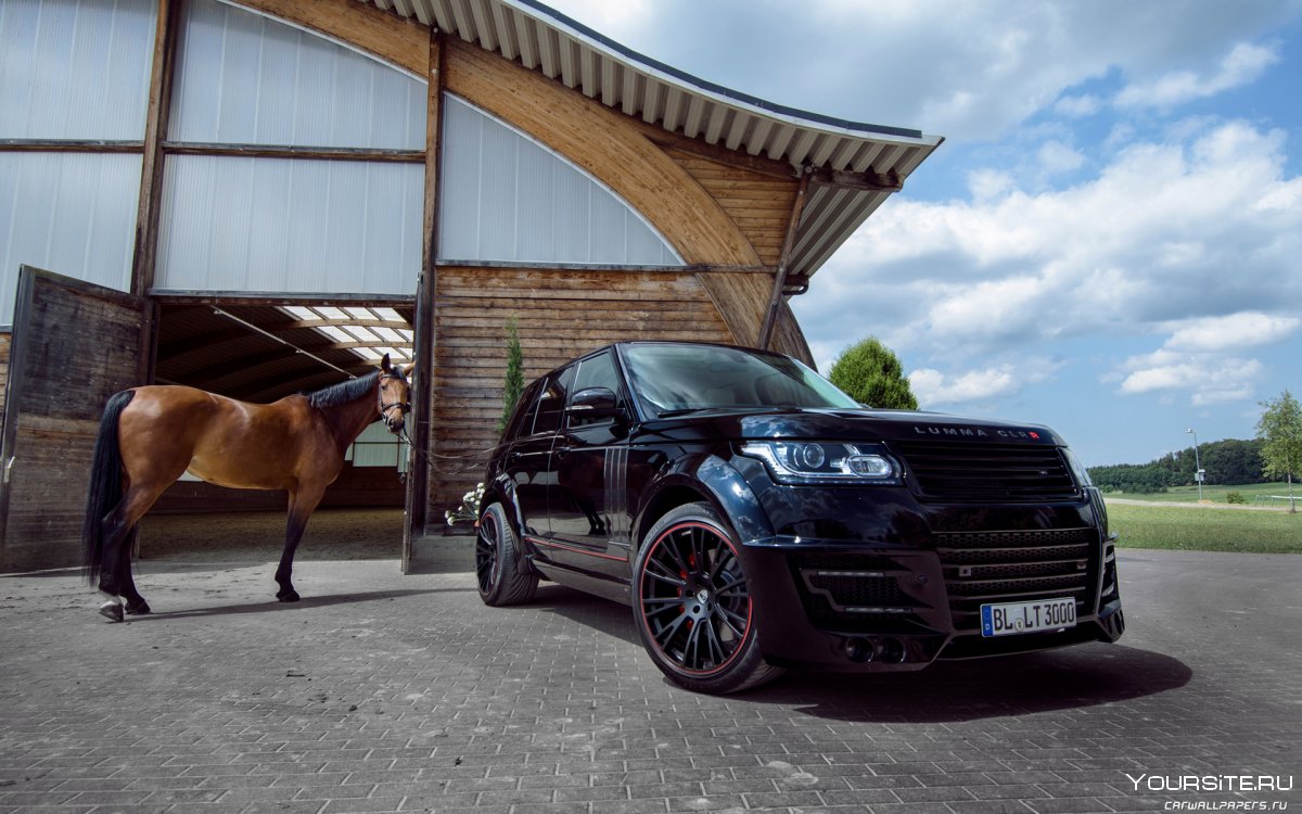 Range Rover vs Mercedes GLS