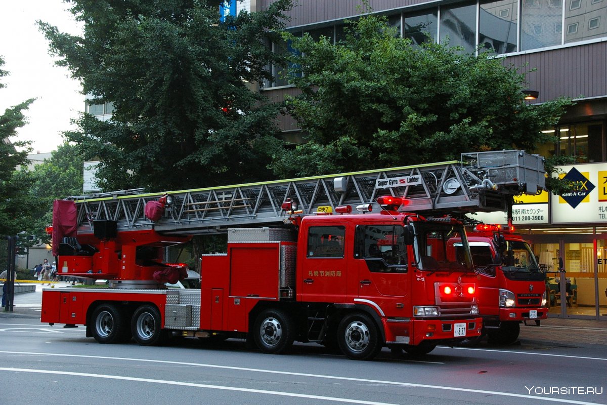 Японская пожарная машина Hino