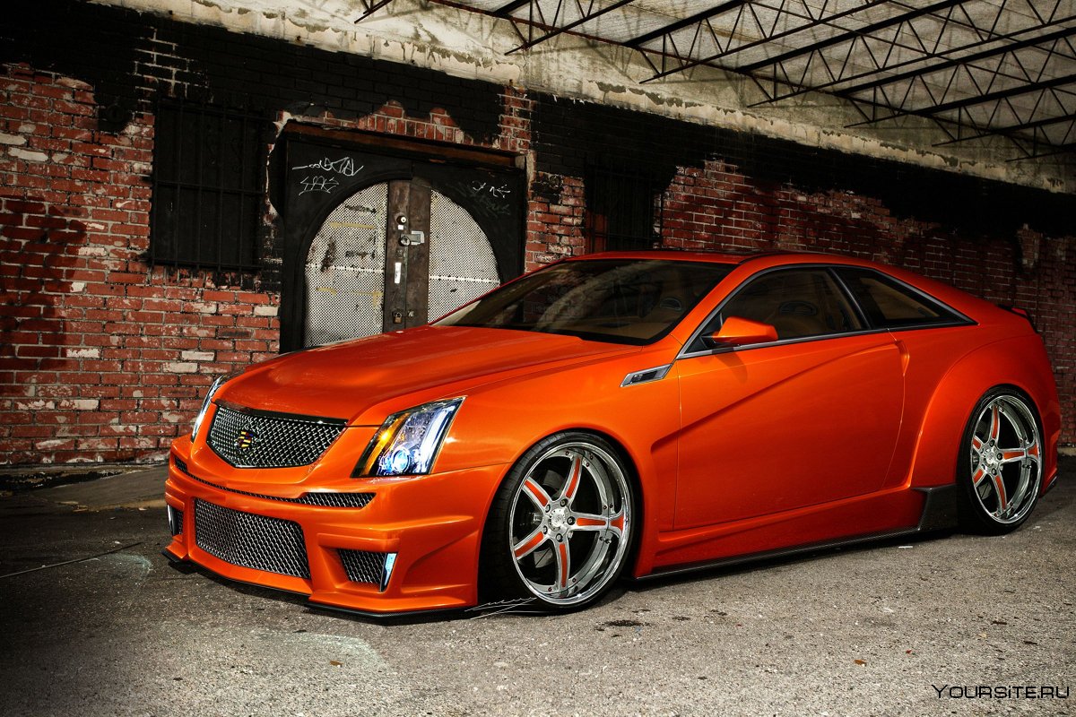 Cadillac CTS Orange 2003