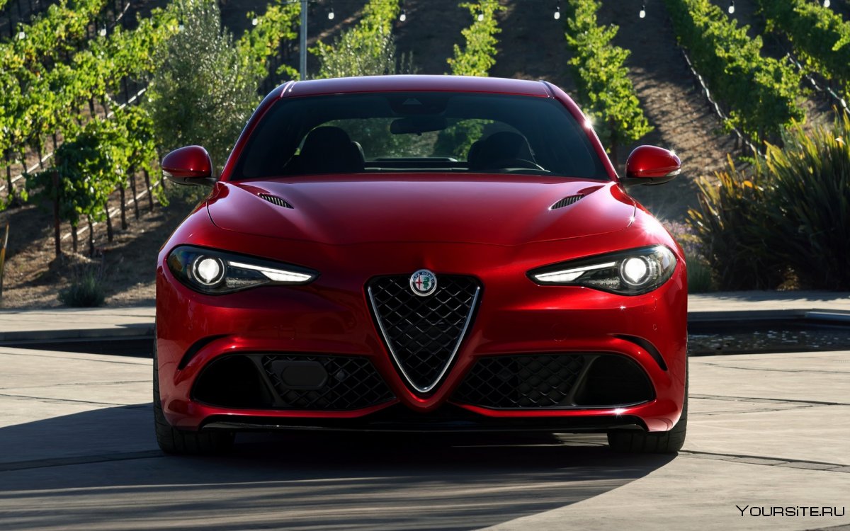 Alfa Romeo Giulia Quadrifoglio купе