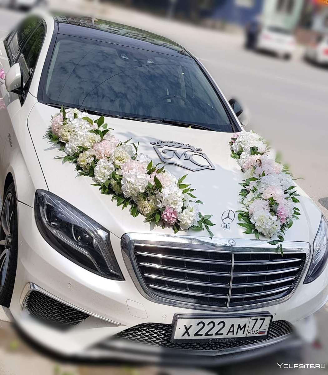 Украшение автомобиля на свадьбу