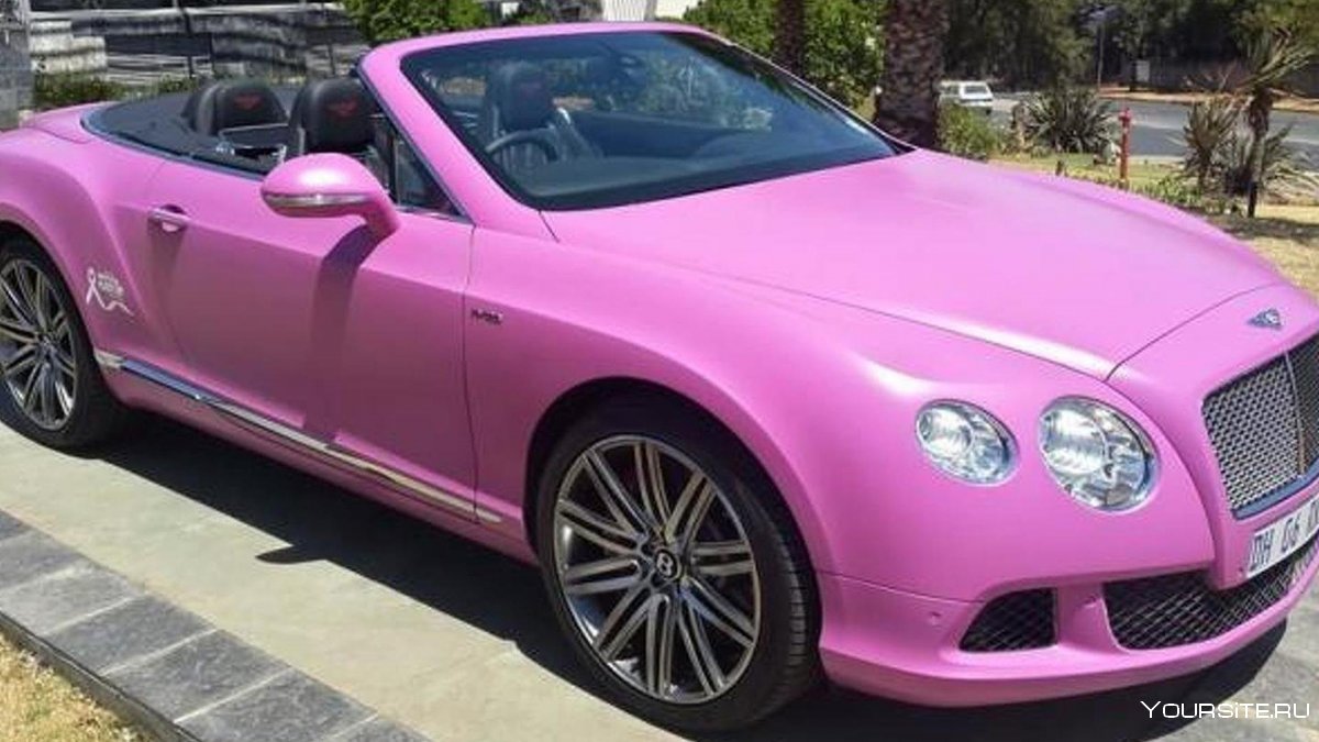 Розовая машина со стразами