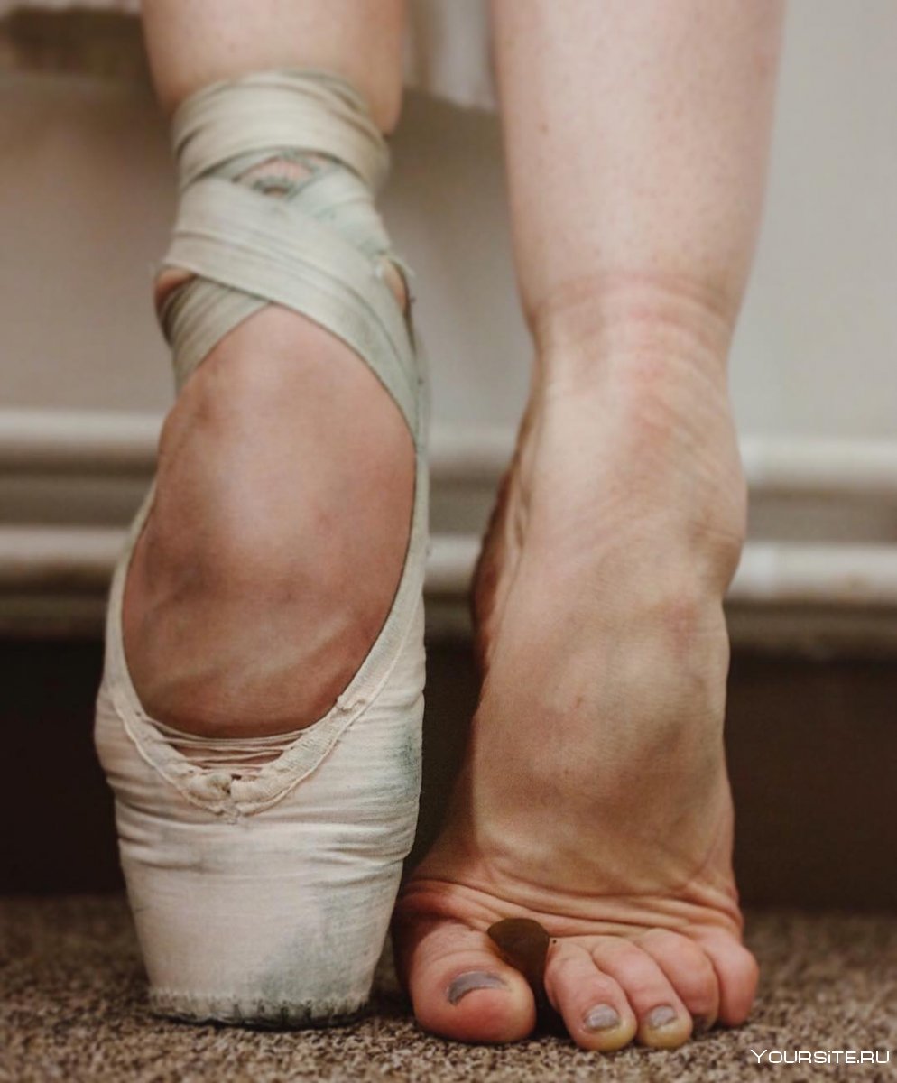 Нога балерины крупным планом
