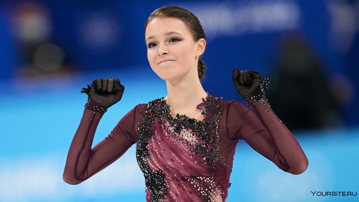 Олимпийская чемпионка по фигурному катанию 2018 Алина Загитова