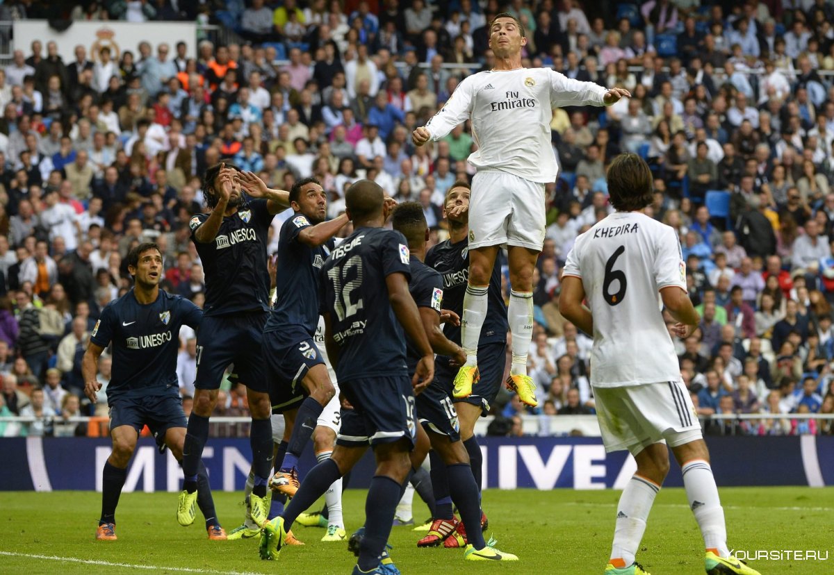Cristiano Ronaldo Juventus Jump