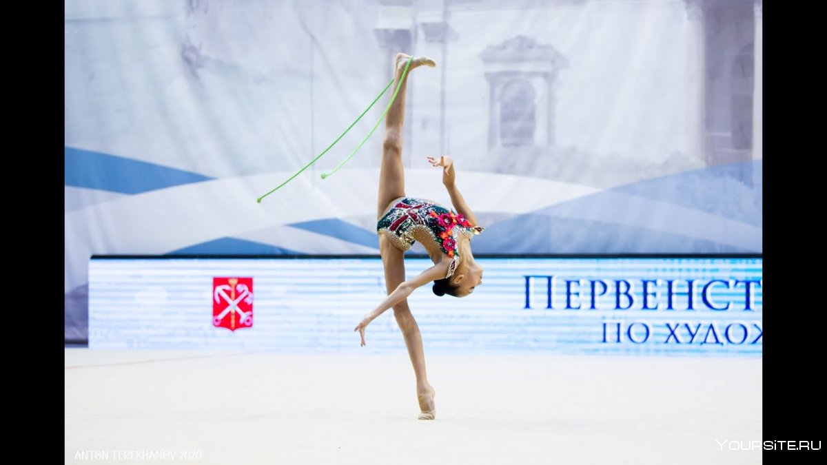 Яна Стрига гимнастка