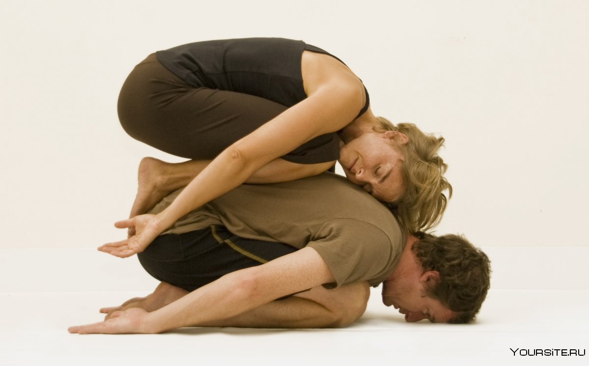 Позы йоги для двоих сложные